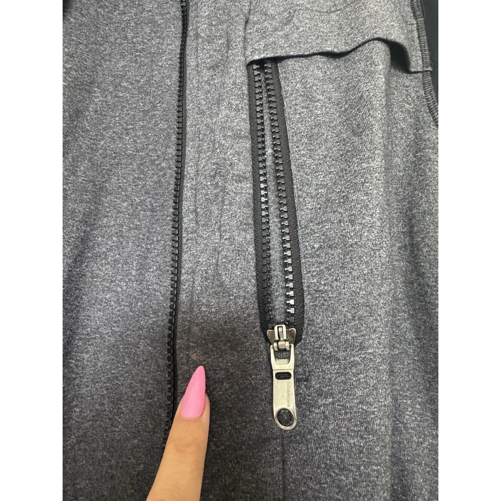 Lululemon Jacket Men M Gray/Black Full Zip Stretch Zip Pockets Pre-Owned Casual - Picture 2 of 10